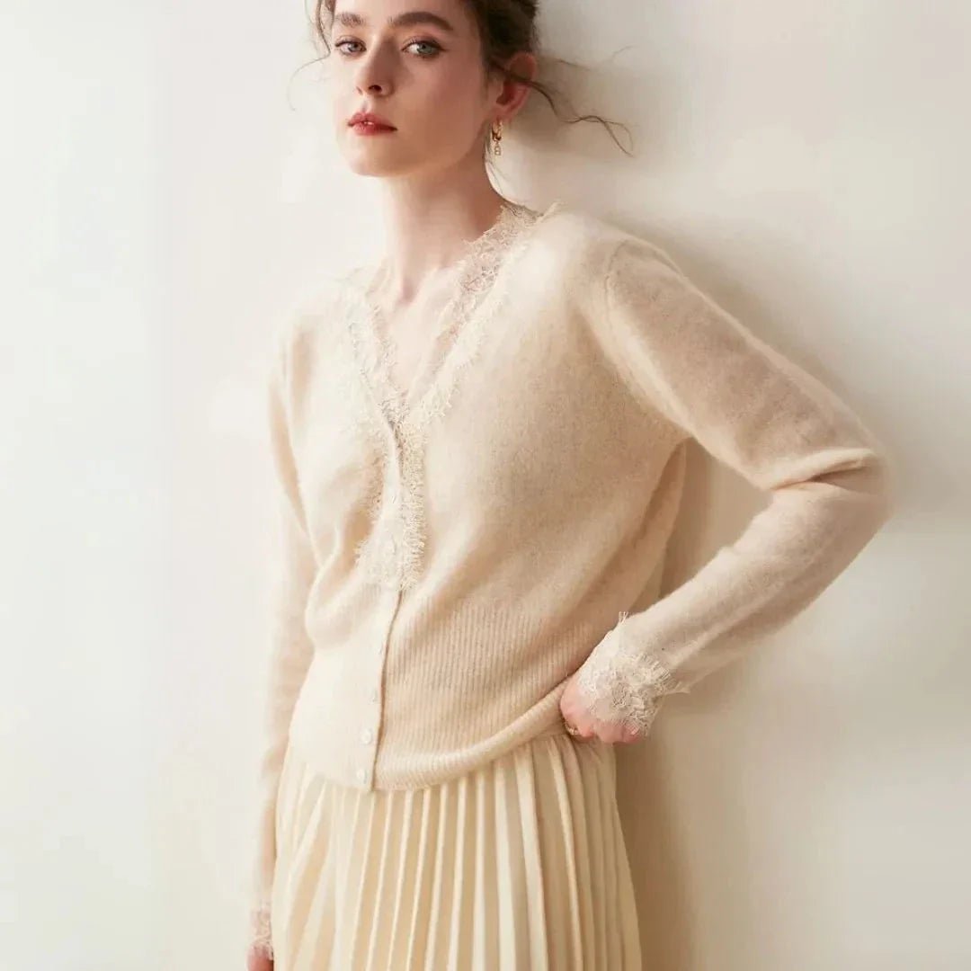 Cardigan Femme avec Détails en Dentelle - Vela Vici 🇫🇷