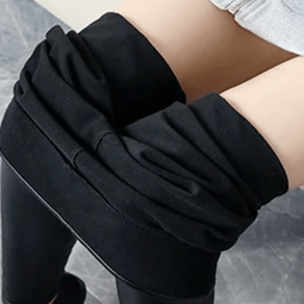 CurveLux | Legging en Cuir Velouté - Vela Vici 🇫🇷